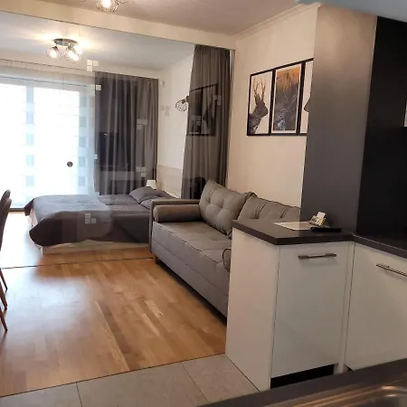 아파트 Apartament Na Milej *