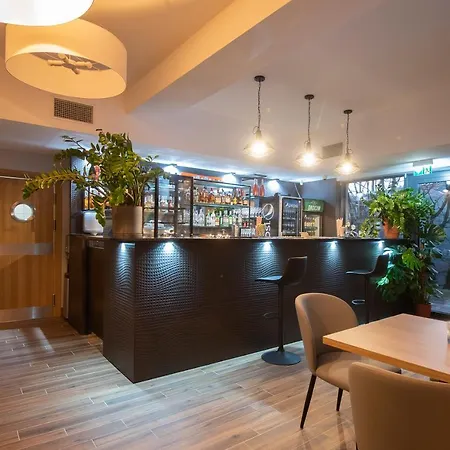 Apartament Na Milej 비스와